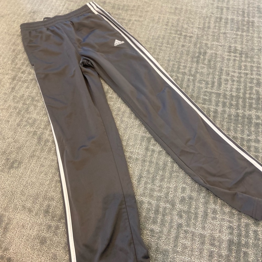 Adidas youth boys black gym pants, size large, 14/16